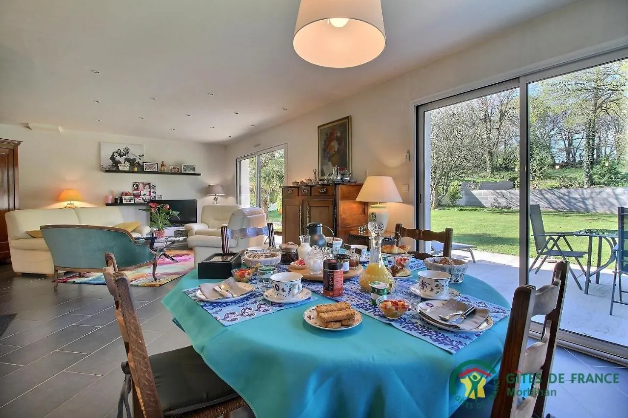 Bed & Breakfast Villa Le Nid Breton Bignan